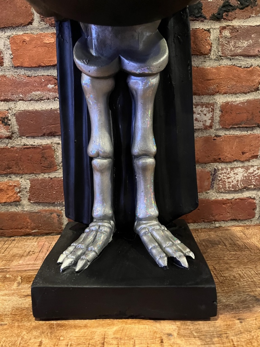 Holographic Silver Alien Skeleton Candy Holder - Holiday Decor - Picture 5 of 16